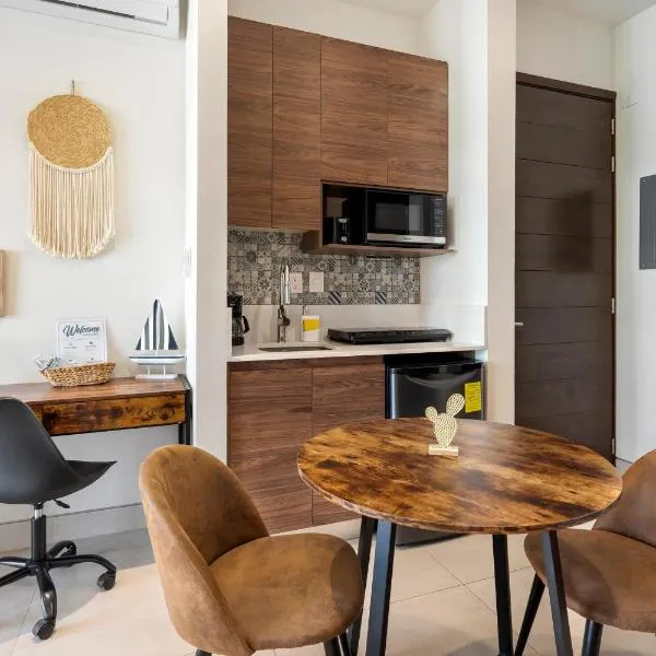 Loft con balcón privado, estacionamiento gratis - Un oasis en Los Cabos, hotel in Cabo San Lucas