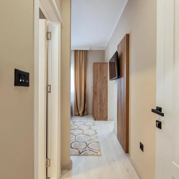 LuxapartmentsMN, hótel í Igalo