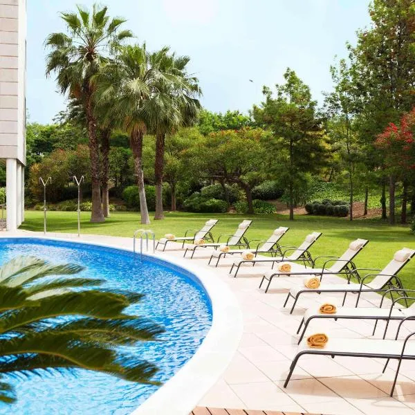 ノボテル バルセロナ コルネイヤ（Novotel Barcelona Cornellà）、コルネリャー・デ・リョブレガートのホテル