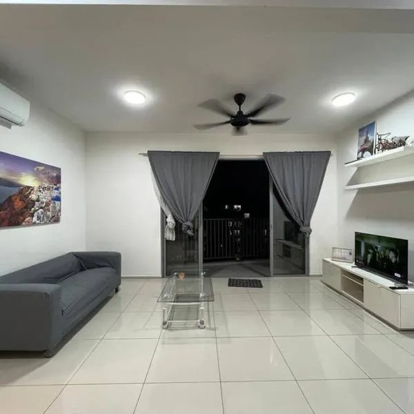 Cozy Nest at Gravit 8, Your Sweet Home, khách sạn ở Klang