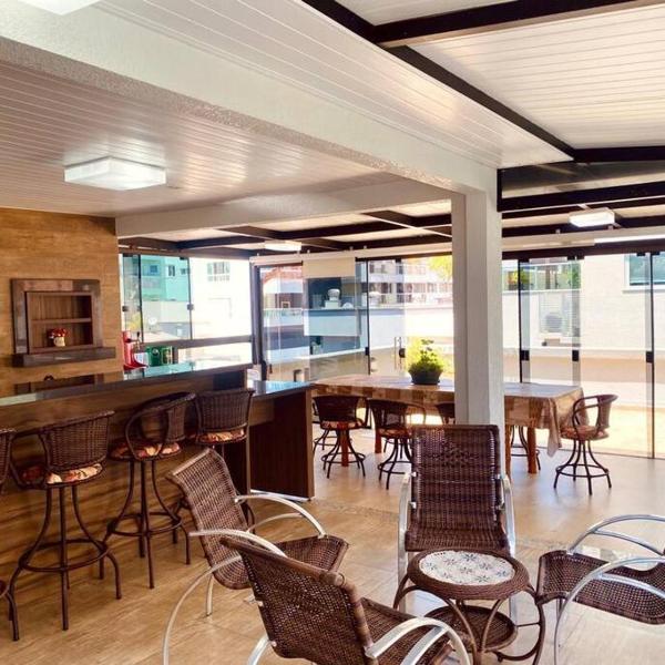 Linda Cobertura duplex na rua 261, excelente localização - Foto 2