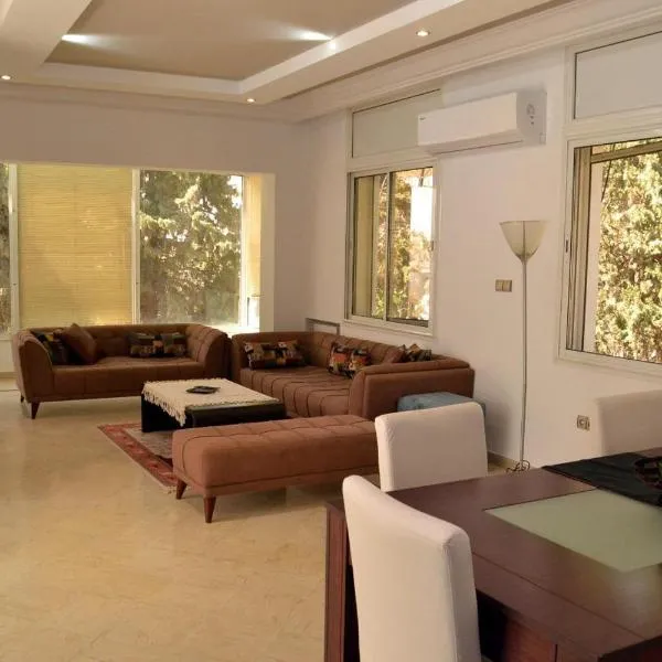 Superbe appartement au coeur de la Marsa, hotel v destinaci Tunis