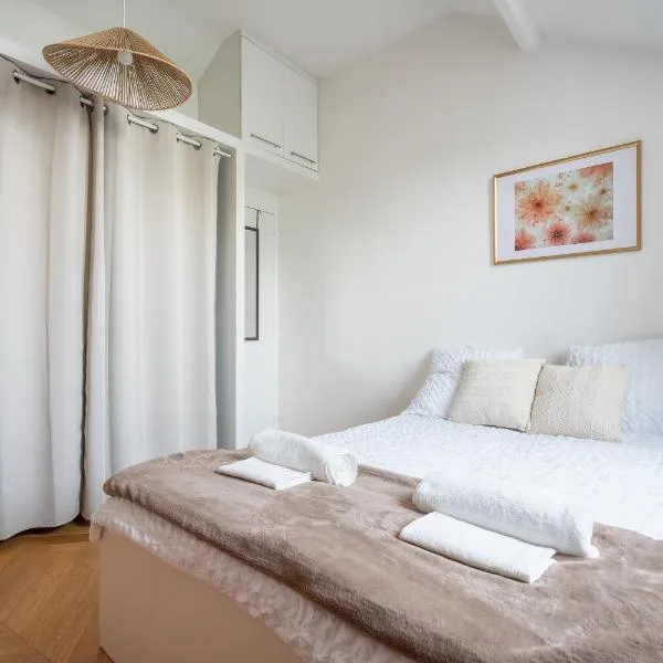 le Duplex des voyageurs, hotel in Aubervilliers