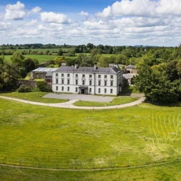 Coachman's Loft, hotel v destinaci Kells