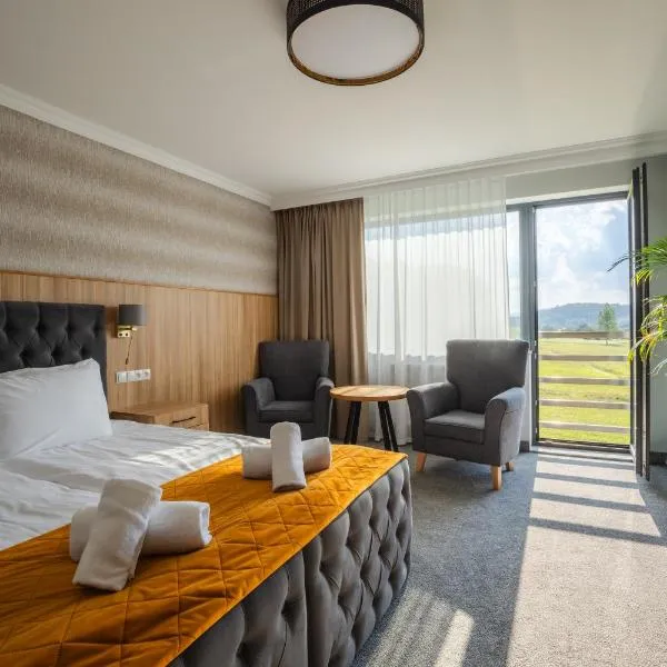 Mazurkowa - z widokiem na Karkonosze i Śnieżkę, darmowy parking, obok restauracja Mazurkowa Chata, hotel a Jelenia Góra