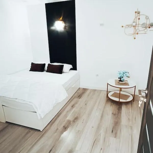 Garsoniera premium, hotel v destinaci Orăştie
