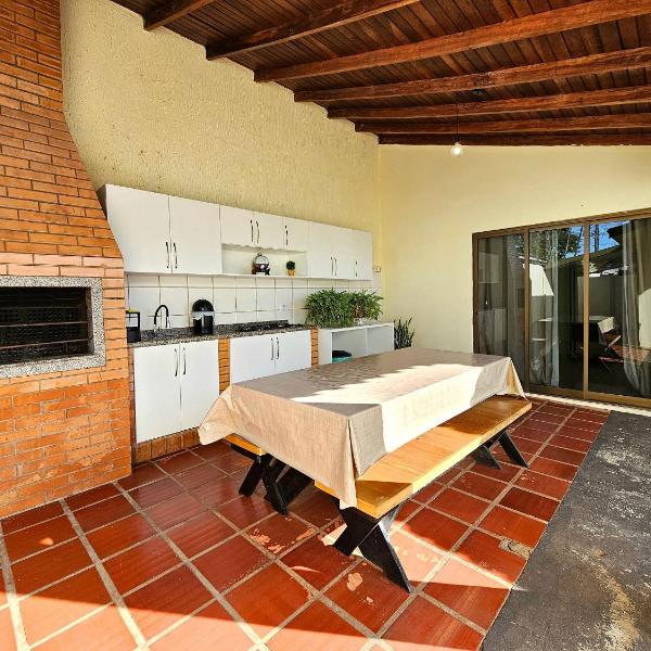 Casa Familiar 3 quartos 10 minutos centro