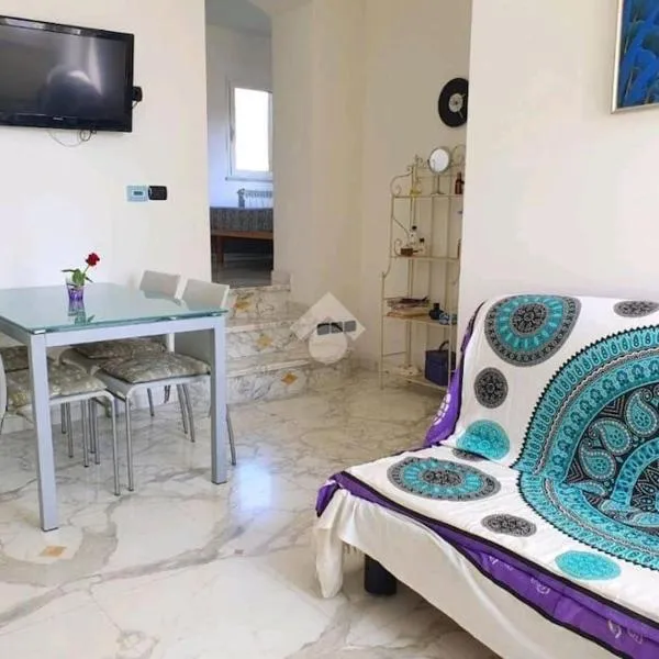 Appartamento 50 mt mare con parcheggio riservato, hotel v destinácii Riva Ligure