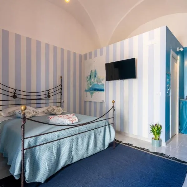 Blue eyes – hotel w mieście Torre a Mare