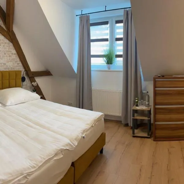 Hotel zum Rohrbach, hotel en Binnen