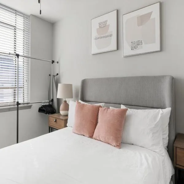 Downtown Birmingham Business District Lofts by Barsala, hotel v destinaci Birmingham