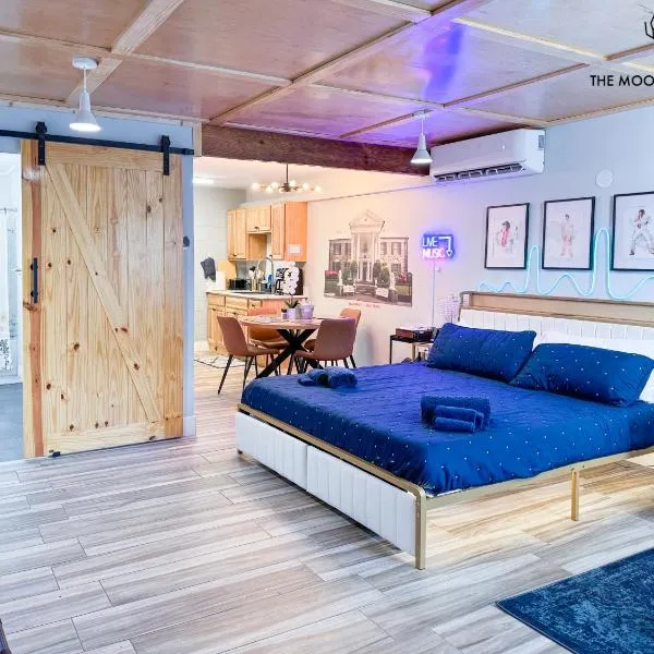 The Moose #4 - Elvis Presley King Suite with Free Parking and WIFI, hotel en Memphis