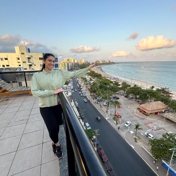 O EDIFÍCIO é de frente ao MAR de Pajuçara NEO 2 Qts 2gar - Adm Nutelss