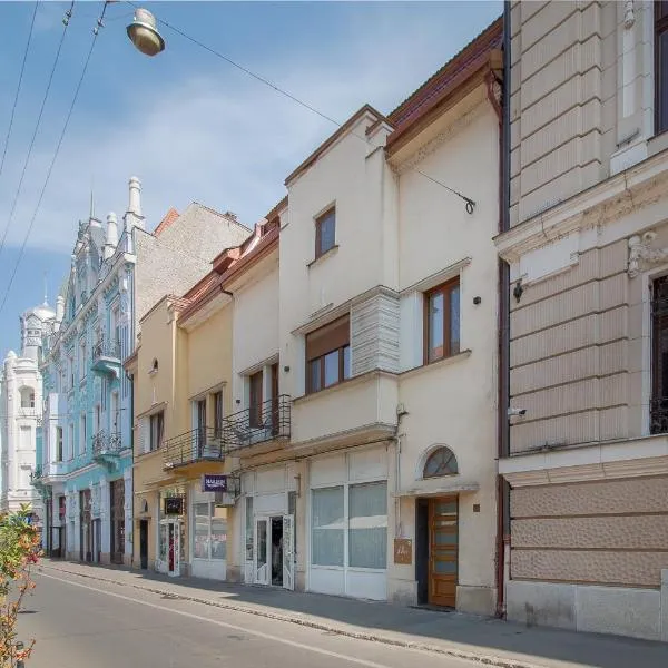 Oasis Rooms, hotel en Oradea