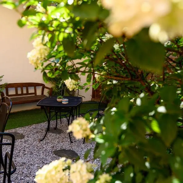 Noclegi GALESZ, hotel v destinaci Svídnice