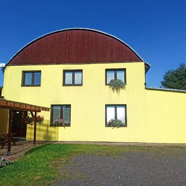 Pavilon v ráji, hótel í Žďár