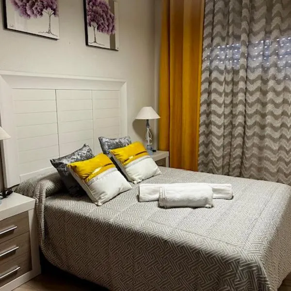 Apartamento Plaza España, hotel v destinácii Valdepeñas