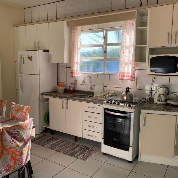 J e E Apartamentos na Barra da Lagoa - Foto 4