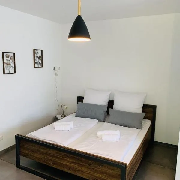 Gäste und Messezimmer Adelheidsdorf, отель в Целле