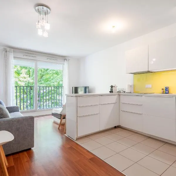 Appartement Cosy & Familial proche Paris, hotel v destinácii Épinay-sur-Seine