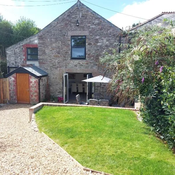 Swallows Rest Cottage - 3 Bedrooms - Nr Looe, hotel v destinaci Looe