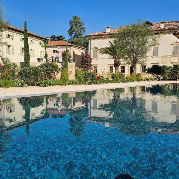 Villa Tosi - Luxury Apartments in Villa Veneta, khách sạn ở Tregnago