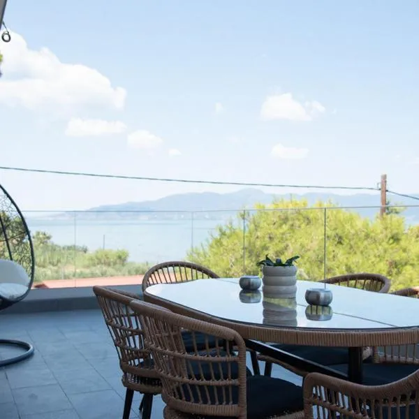 Villa Rock&SeaView, hotel v destinaci Livanátai