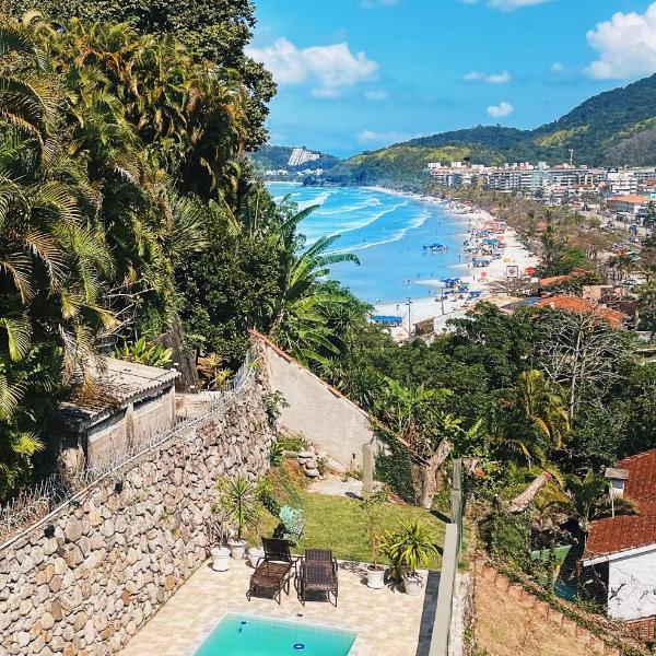 Casa com piscina vista mar