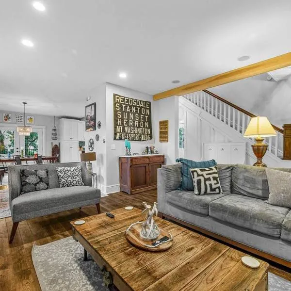 Fantastic Family Home in Central Mount Washington, Hotel in Pittsburgh