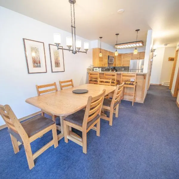 Ski Run 202 by SummitCove Lodging, hotel in Keystone