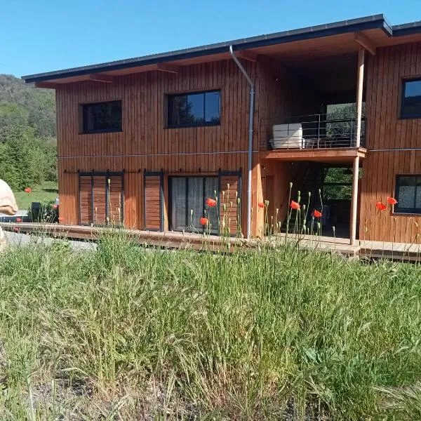 Ecogîtes Camparols – hotel w mieście Prémian