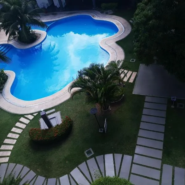 Depto de 3 dormitorios camas king, hôtel à Santa Cruz de la Sierra