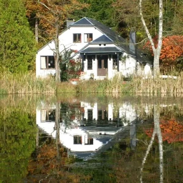 PROPRIETE BORDEE D'ETANGS, PROPICE A LA DETENTE, hotel v destinaci Florenville