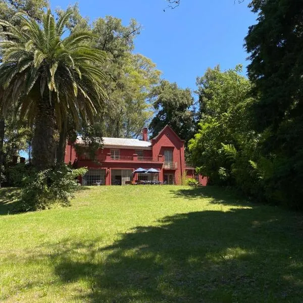 Akasha suites - Bed and Breakfast, hotel en General Pacheco