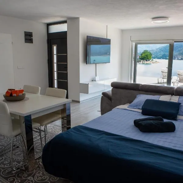 Apartment WLV- with lake view, hotel di Konjic