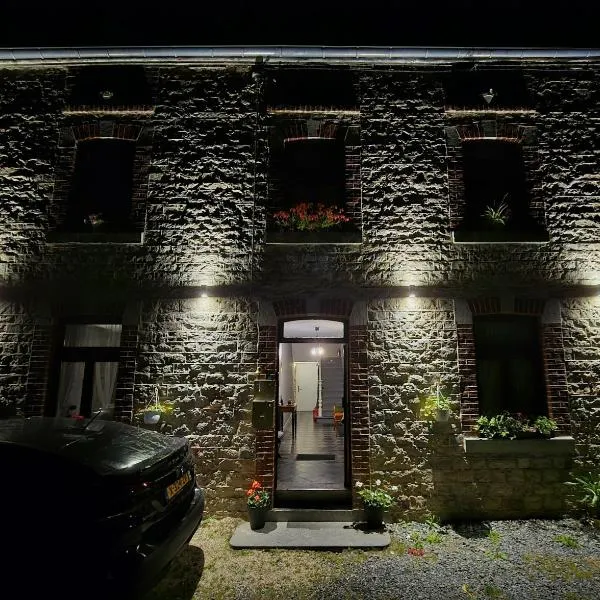 Feel at home in Warre, Durbuy, hotel v destinaci Durbuy