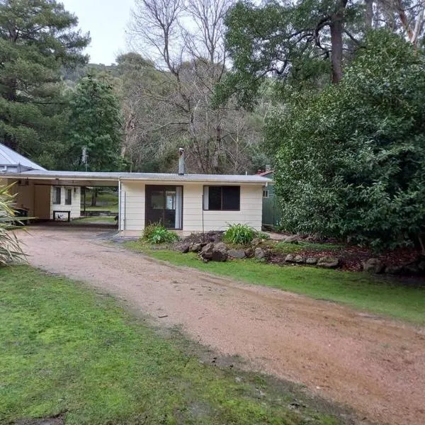 Homefield Cottage Halls Gap, hotel in Halls Gap