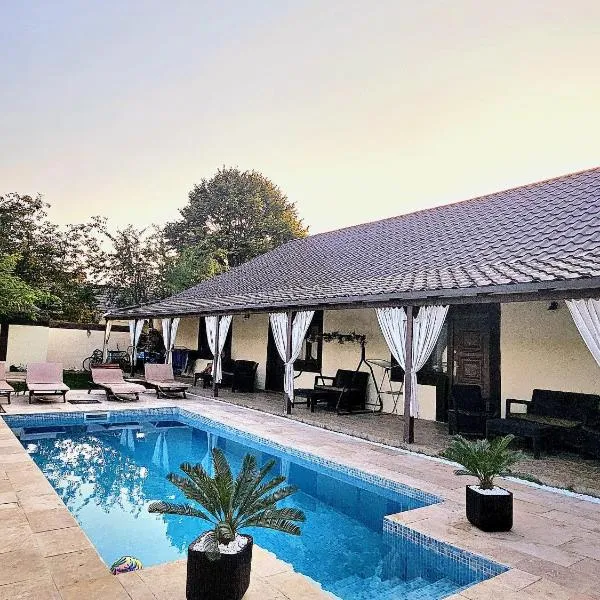 YANNIS GUEST HOUSE, hotel v destinaci Costineşti