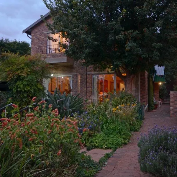 Dog Friendly Bed and breakfast $Johannesburg - $B&B on 8th Avenue
