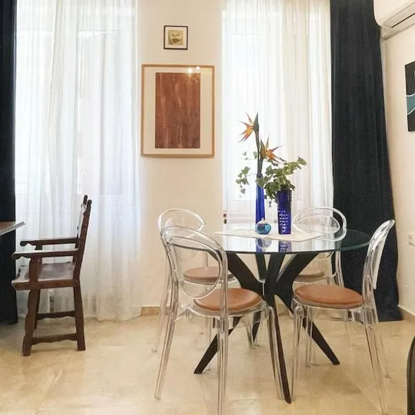 to ble Künstlersteinhaus mit Garten Barrierefrei, hotel v destinácii Tírnavos