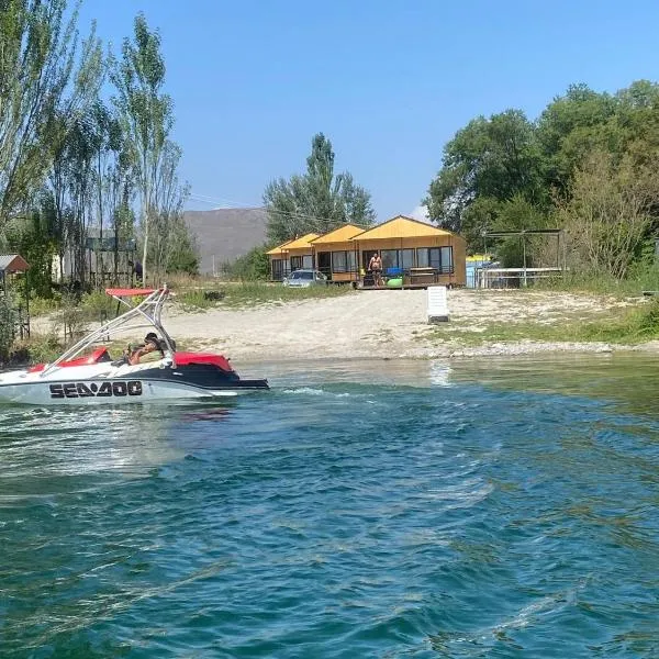 Нирок 2, hotel v destinaci Sevan