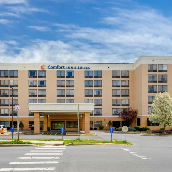Comfort Inn & Suites Watertown - 1000 Islands, hotel v destinaci Watertown