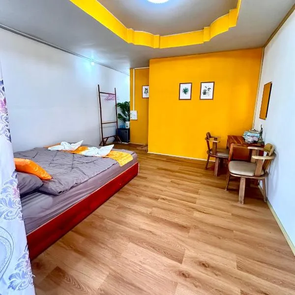 Heaven Guesthouse, hotel in Pakse