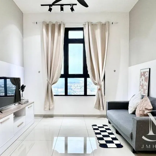 Parkland Batu11 2BR MRT Free Parking #22, hotel a Cheras