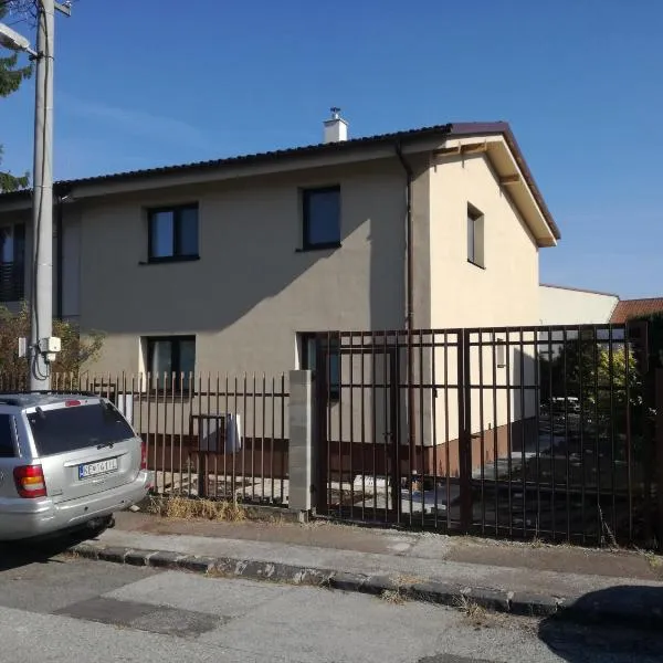 Penzion Ivana – hotel w mieście Trnávka