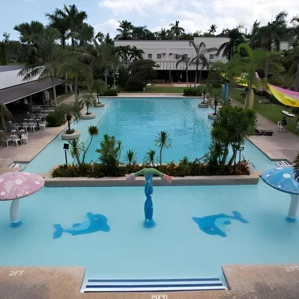 The Ranch Resort Cebu powered by Cocotel、Toledoのホテル