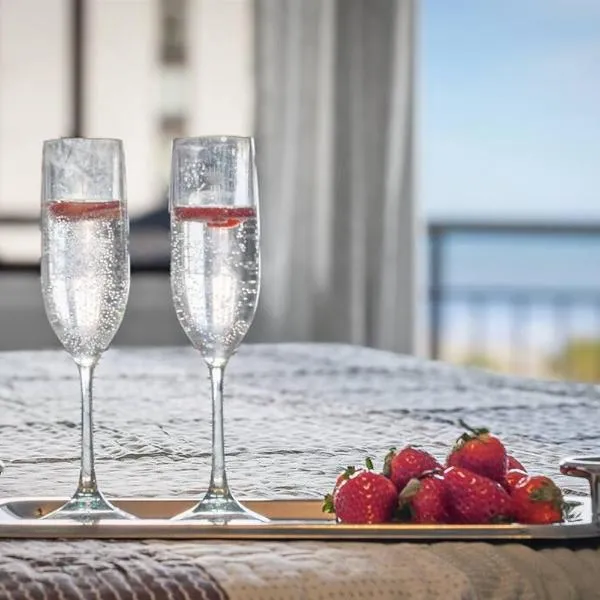 Chic & Charming 1BR Oceanview Suite! BW 414、マートルビーチのホテル