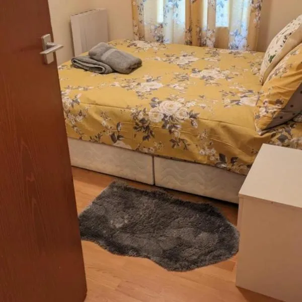 Edinburgh Two Bedrooms Apartment with Free Parking, hotel v destinaci Edinburgh