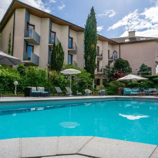 Best Western Bridge Hotel Lyon East, hotel v destinaci Jons