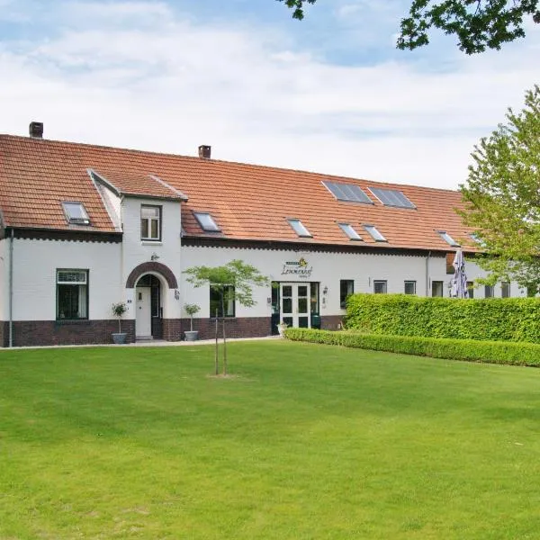 Hotel Lemmenhof, hotel in Nederweert